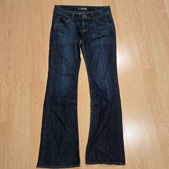 Pretty Cool flared jeans. - Picture 3 of 3